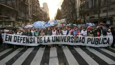 La paritaria docente duró 20 minutos: el Gobierno puso sobre la mesa un número que indignó a los gremios