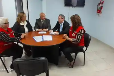 Se abre la inscripción para formar cuidadores de adultos mayores en La Banda: cuánto sale y quiénes pueden anotarse