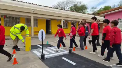 Roldán: la inesperada estrategia del municipio para que los chicos aprendan las reglas de tránsito