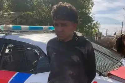 Le arrebató el celular a una mujer en Rawson, pero a los dos minutos ya estaba en el piso