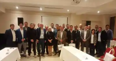 Se reunieron en Mendoza por los fondos viales y el anuncio que esperaban no llegó