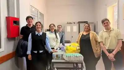 La merienda de una escuela de Valle Viejo cambió de golpe: nadie esperaba quién la hizo posible