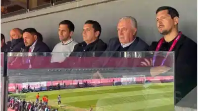 Alfaro apareció en Santa Fe para ver a Paraguay y dejó una frase que ilusiona a todos