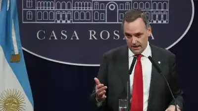 El fiscal Pollicita pide investigar a Adorni: el patrimonio que creció un 500% y la propiedad que no figura