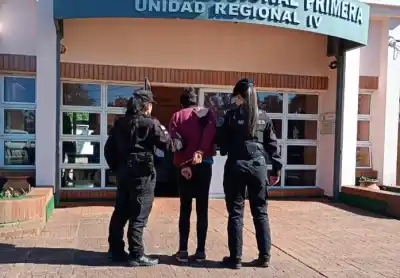 Retiró $288.000 del banco y a metros del cajero le arrebataron todo: lo que las cámaras revelaron después