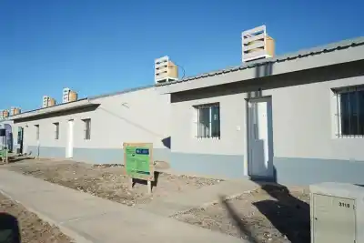 Entregaron 16 casas en el Z1: el detalle que nadie esperaba encontrar adentro