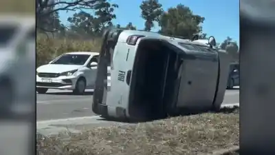 Iba manejando por la Ruta 66 y terminó con el auto de costado: qué pasó en Alto Comedero