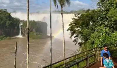 Las Cataratas muestran su cara más salvaje, pero hay un sector que quedó fuera de alcance