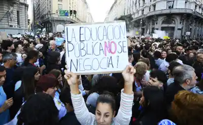 El Gobierno ofreció un 3% y los gremios universitarios respondieron con una medida que paraliza todo