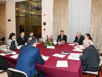 Formosa ya eligió dónde va el puente con Paraguay, pero Nación no mueve una pieza y el proyecto peligra