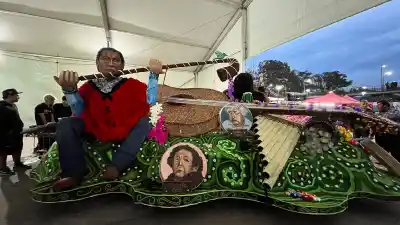 El carruaje del Santa Teresita que homenajea a los artistas jujeños y tiene una sorpresa sobre el desfile