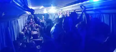 Dos pasajeras denunciaron tocamientos en la línea 3 y el chofer tomó una decisión inesperada