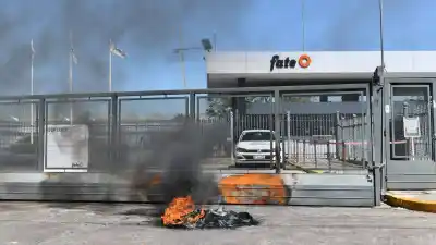 La Justicia ordenó desalojar la planta de Fate y el gremio redobla la apuesta