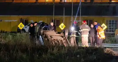 Iban por la Ruta 40, hicieron una maniobra en "U" y todo terminó dado vuelta: lo que dio el test de alcoholemia
