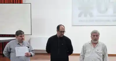 Veinte alumnos de Santa Cruz recibieron un certificado que los acerca a la industria petrolera