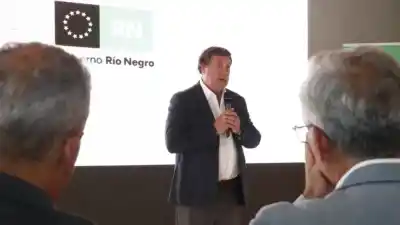 Weretilneck juntó a los empresarios de Bariloche y les mostró lo que nadie esperaba del paquete fiscal