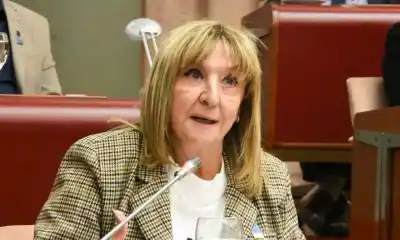 Cavagnini respaldó un proyecto para trabajadores y jubilados endeudados: qué dice la norma que quiere frenar los descuentos