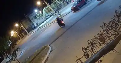 Salta: chocó a un motociclista, huyó y ahora lo buscan por un detalle clave