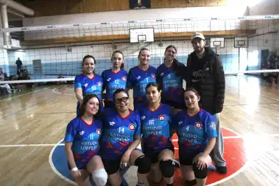 Perdió la categoría, armó un equipo nuevo y ya es el único puntero del Clausura