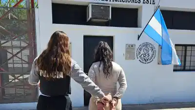 Caminaba por Caucete y los policías no podían creer lo que pesaba sobre ella