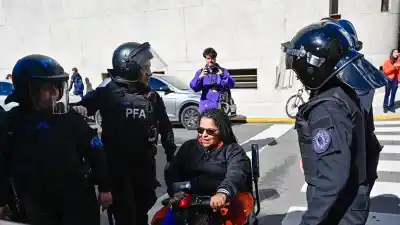 El Gobierno anunció una suba para discapacidad, pero la letra chica del Presupuesto desató una bomba en el oficialismo