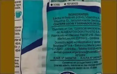 Compró una leche en polvo en Santa Fe y no era lo que decía el paquete: la prohibieron en toda la provincia