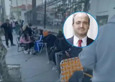 Ofrecían un lugar en la fila por $15.000 y Educación ya sabe qué hará con esos casos