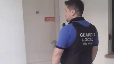 La Guardia Local entró al kiosco de la costanera y vio lo que estaba pasando adentro
