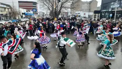 Un acto por las Fiestas Patrias de Chile en Río Grande terminó con policías retirados en la puerta