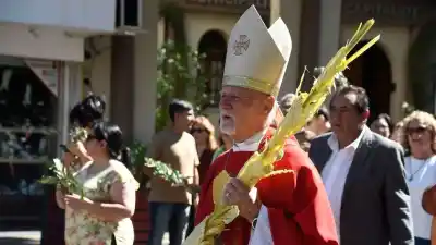 La bendición que marcó el inicio de la Semana Santa: así se vivió el Domingo de Ramos en la explanada municipal