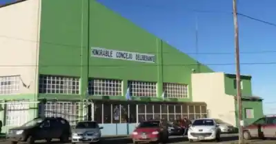 Cuatro hombres entraron al Concejo Deliberante de Río Gallegos para agredir a un empleado: la Policía intervino