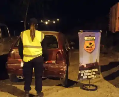 Lo frenaron en la Ruta 22 y el test de alcoholemia lo dejó sin auto