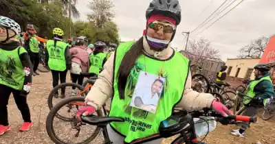 Caminaba 200 km para pedir por su tío y en pleno viaje recibió la noticia que lo partió