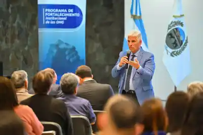 Poggi firmó seis decretos para clubes y bomberos: qué pasa ahora con los beneficiarios del Plan de Inclusión