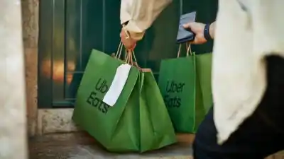 Neuquén ya tiene Uber Eats: la app que usás para viajar ahora también te trae la comida
