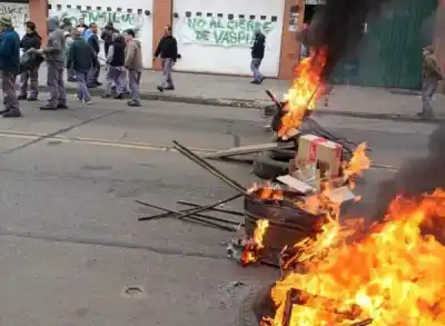 Cobran $0 desde hace más de 60 días: la drástica medida que tomarán los trabajadores de una fábrica de Lanús
