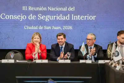 San Juan despidió a los siete héroes de Valle Fértil con una ceremonia que quedará en la memoria