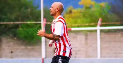 El club le tendió la mano al jugador lesionado, pero el gesto tiene un precio