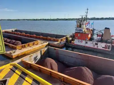 Tres barcazas con 7.400 toneladas de hierro llegaron a Formosa: qué se viene ahora en la planta biosiderúrgica