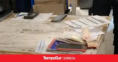 Cayó una familia entera en El Calafate: lo que encontraron en los allanamientos