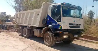 Mueven toneladas de basura y sedimentos del arroyo Lagunita: el tramo que ahora queda limpio