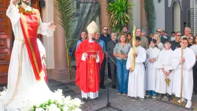 La intendente Norma Fuentes y el Cardenal Bokalic encabezaron un emotivo acto en la Municipalidad