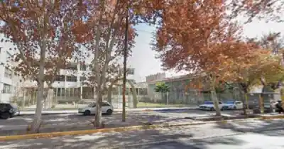 Caminaba con su mamá por una vereda de Luján: lo que los médicos intentaron hacer no alcanzó