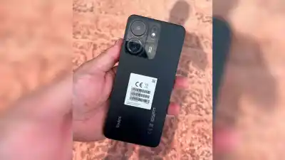 Compró un celular y fue a desbloquearlo al local donde lo habían denunciado como robado