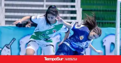 Río Gallegos quedó contra las cuerdas en el futsal femenino y ya no depende de sí mismo