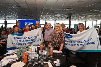 Poggi se sentó a almorzar con 61 centros de jubilados y soltó una frase que descolocó a todos