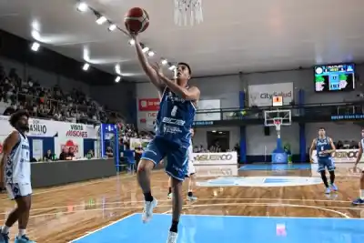 Regatas arrancó la pretemporada con una victoria en Oberá y ya piensa en la revancha