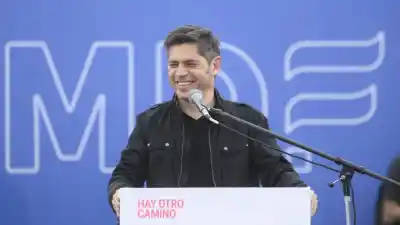 Kicillof cerró el acto del MDF en Avellaneda y lanzó un mensaje que incomoda a propios y ajenos