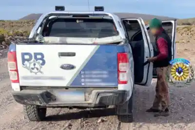 Lo pararon en un control en Telsen, escapó y dejó algo tirado: horas después se presentó en la comisaría