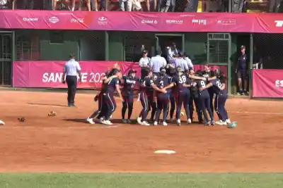 Paraná se rindió ante las chicas del sóftbol y una frase lo cambió todo